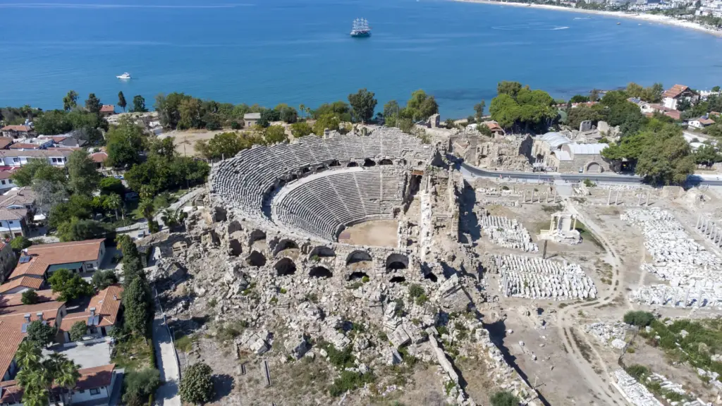Antalya private cultural tour — Kaleiçi, Aspendos & ancient cities