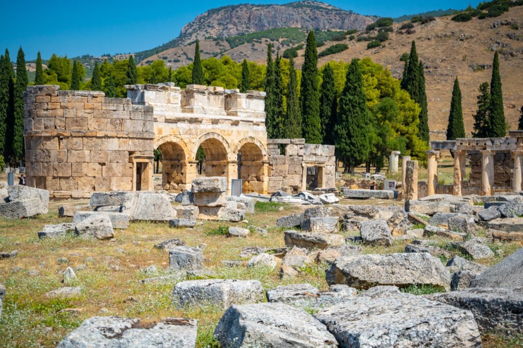 Pamukkale private tour — white travertine terraces & Hierapolis